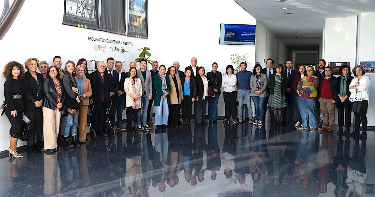 La Cátedra Gabitel aborda su contribución a la innovación abierta en el Cáfe Cátedras Externas de la UHU