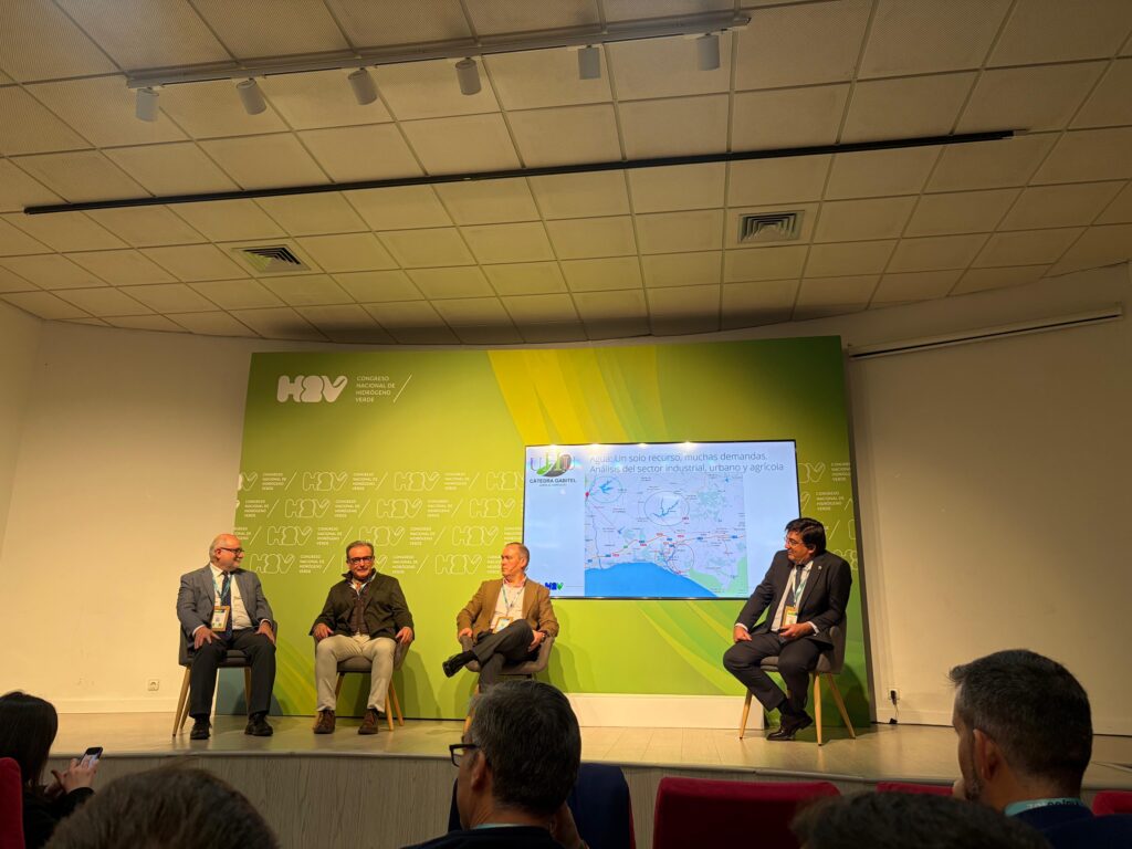 Ponencia moderada por Juan Andrés Reales, Director General de Gabitel.